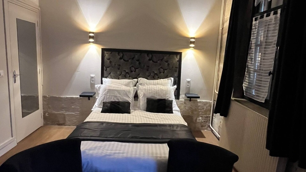 Rouen City Centre Apartment | Studio Centre Ville Tout Confort Avec SDB Équipée Dune Baignoire Jacuzzi