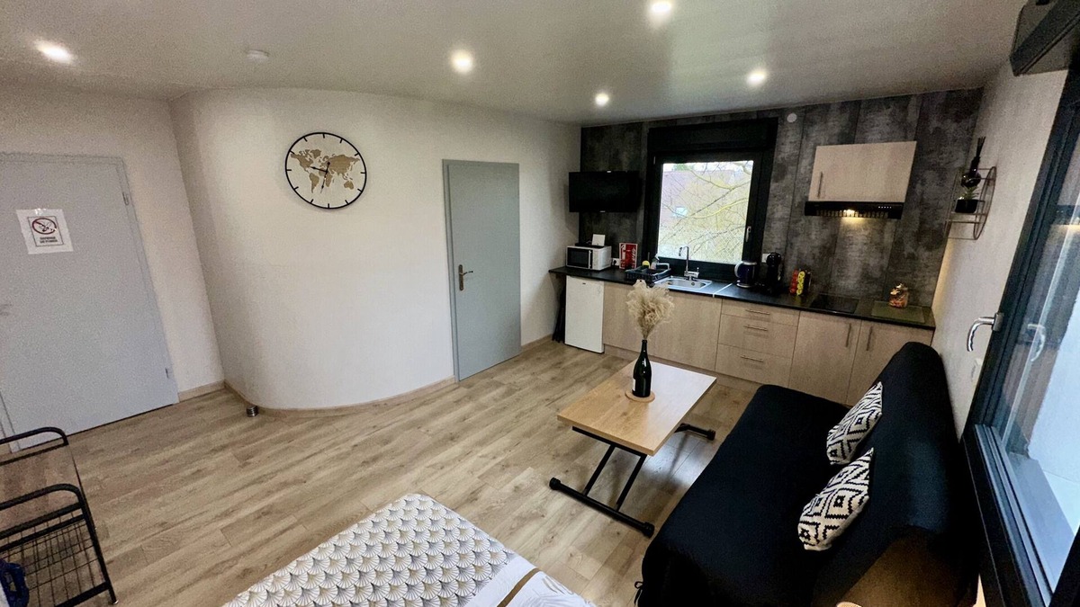 Nogent-l'Artaud Apartment | Studio Champenois