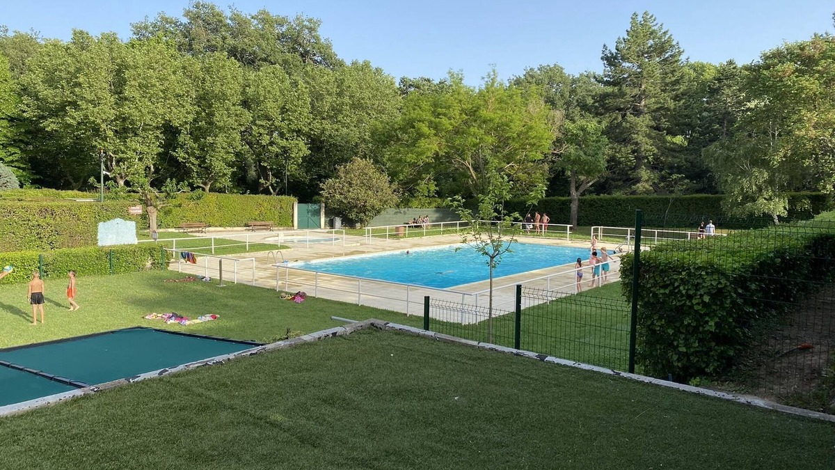 Sud Apartment | Studio Chic Avec Piscine, Parking Dans Résidence Arborée et Sécurisée