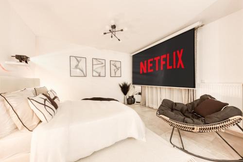 Champs-sur-Marne Apartment | Studio Chic avec Cinéma Privé À 15 min de Disneyland et 20 min de Paris