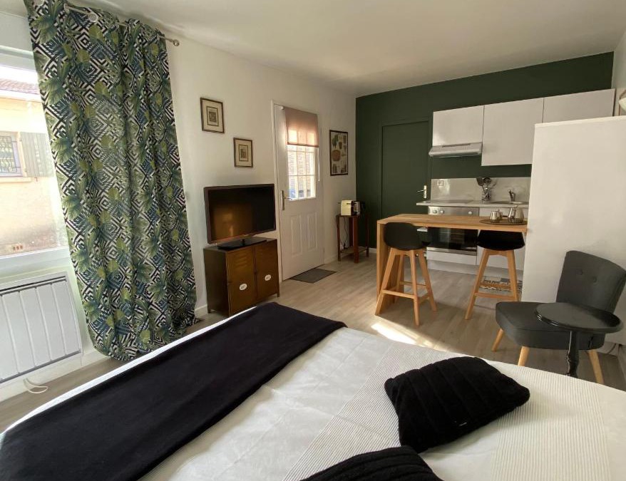 Malbosc Apartment | Studio climatisé dans un ancien domaine viticole