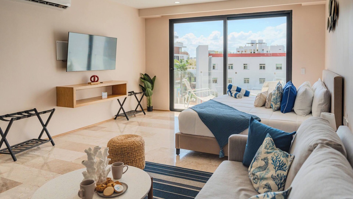 Luis Donaldo Colosio Apartment | Studio Coco | Rooftop with Jacuzzis & Gym | Casago