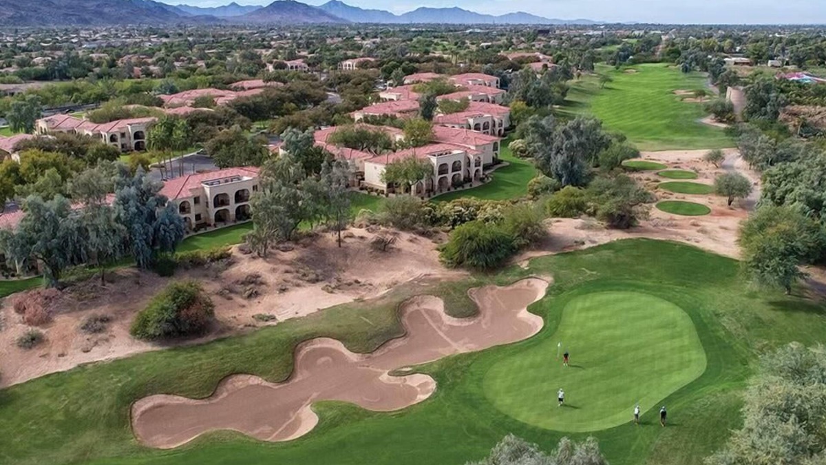 South Mountain Condo | Studio Condo Stunning Pools & Golf!