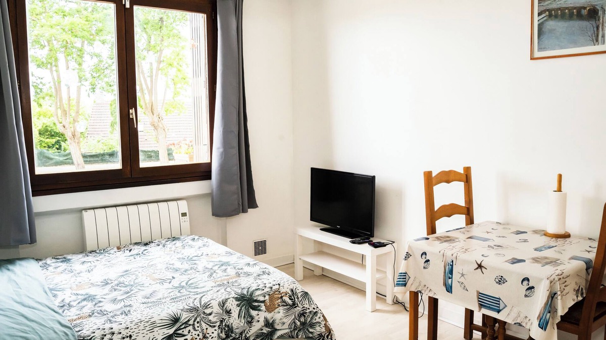 Villiers-sur-Marne Apartment | Studio Confortable Entre Paris et Disney