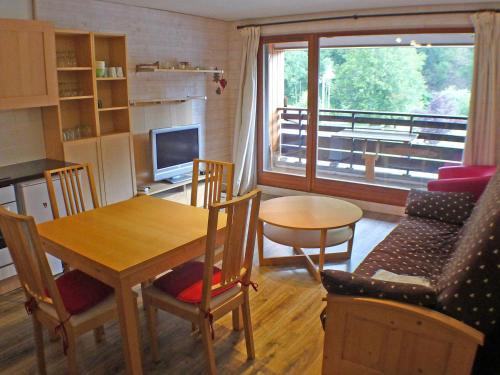 Samoens Apartment | Studio confortable face aux télécabines, proche loisirs avec parking et animaux admis à Samoëns - FR-1-629-54