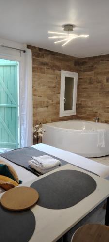 Le Barcares Apartment | studio cosy balneo avec jardin