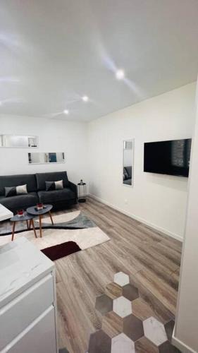 Combat Apartment | Studio cosy Buttes-Chaumont