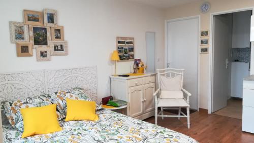 Yssac-la-Tourette Apartment | Studio cosy Yssac-la-Tourette