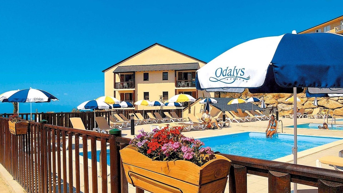 Font-Romeu-Odeillo-Via Apartment | Studio dans les montagnes | Piscine