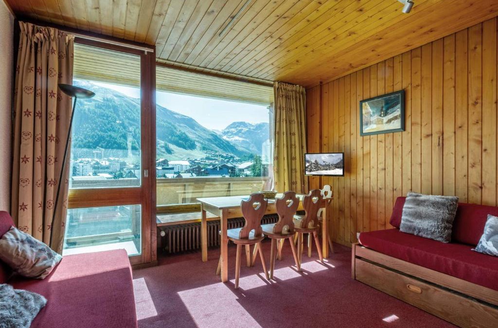 Le Cret Apartment | Studio de 25m² au 6ème étage, proche centre, balcon, Wifi, animaux acceptés - FR-1-694-264