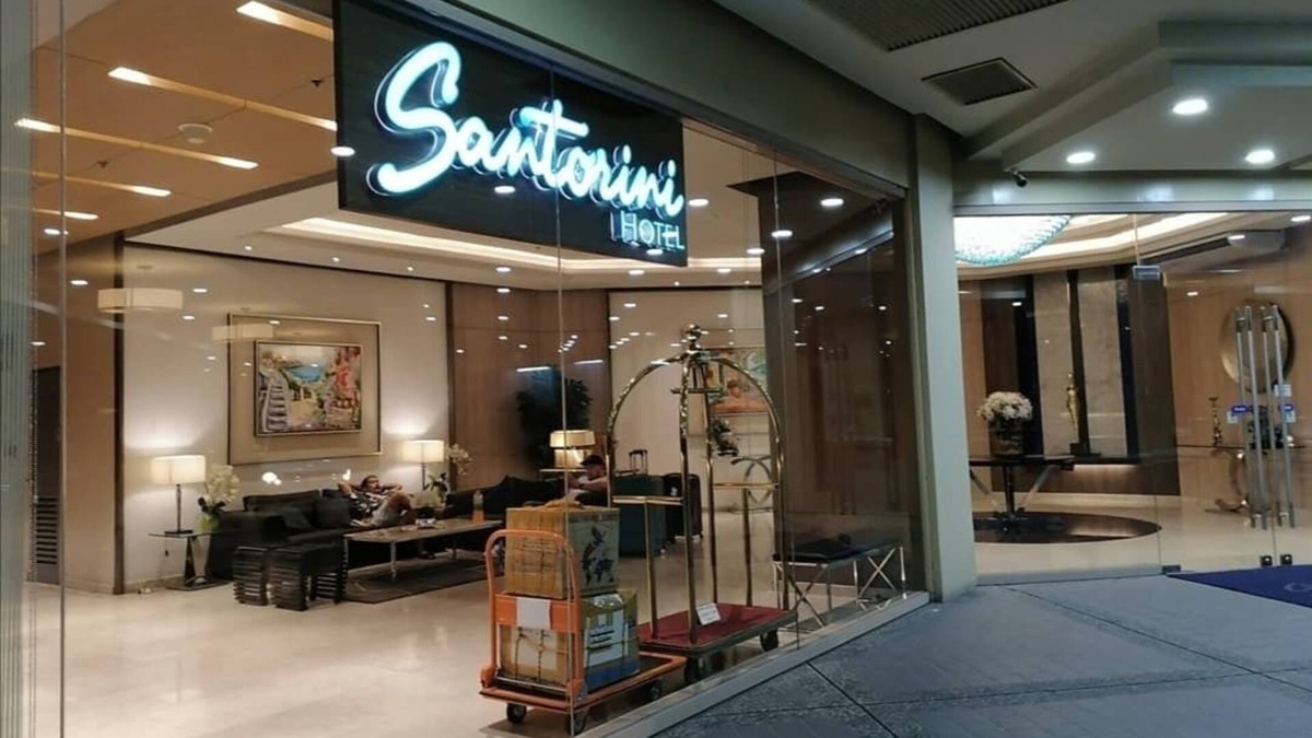 Pasig House | Studio Deluxe @ Sta Lucia East Grand Mall - Hotel & Residence