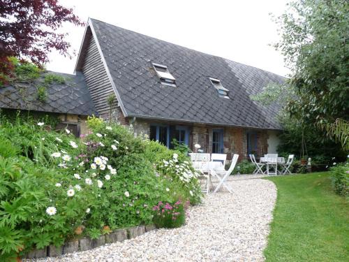 Trouville-la-Haule Bed & Breakfast | Studio duplex L'Ecole Buissonnière