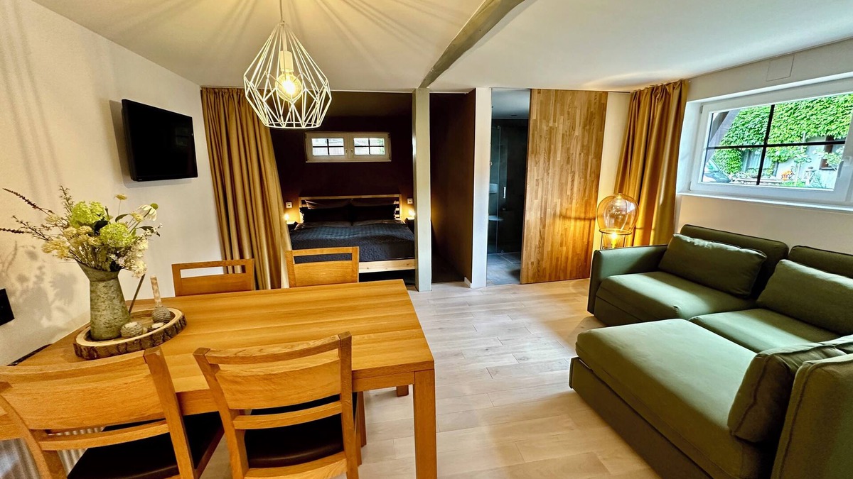 Kuhnhausen Bed & Breakfast | Studio Elfenblume im EG des Bio-garten B&B Kastanienhof vor den Toren Erfurts