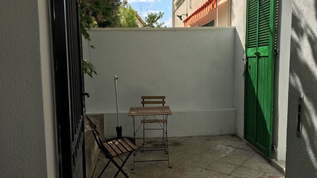 La Seyne-sur-Mer Apartment | Studio EN REZ de Jardin Avec sa Petite Terrasse Privative