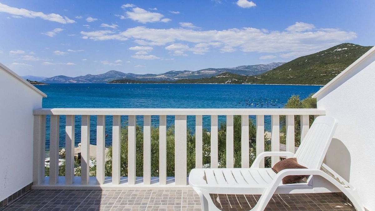 Putnikovic Apartment | Studio flat near beach Žuronja, Pelješac (AS-14095-b)