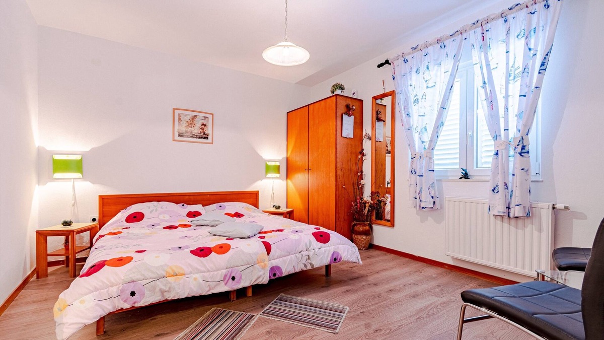 Mali Ston Apartment | Studio flat with air-conditioning Mali Ston, Pelješac (AS-14434-b)