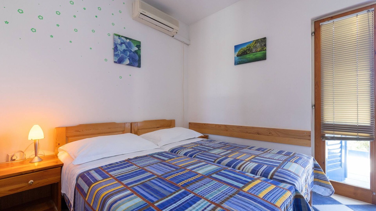 Sucuraj Apartment | Studio flat with balcony Sućuraj, Hvar (AS-6852-b)