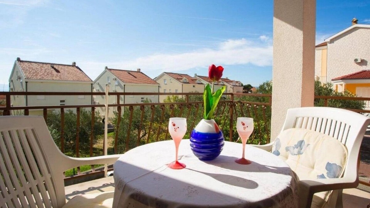 Promajna Apartment | Studio flat with terrace Promajna, Makarska (AS-20785-c)