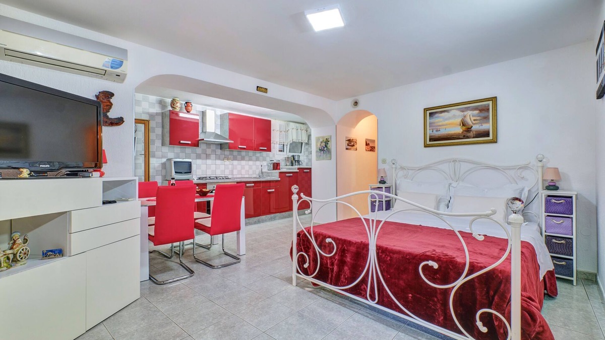Nerezine Apartment | Studio flat with terrace Nerezine, Lošinj (AS-8049-b)