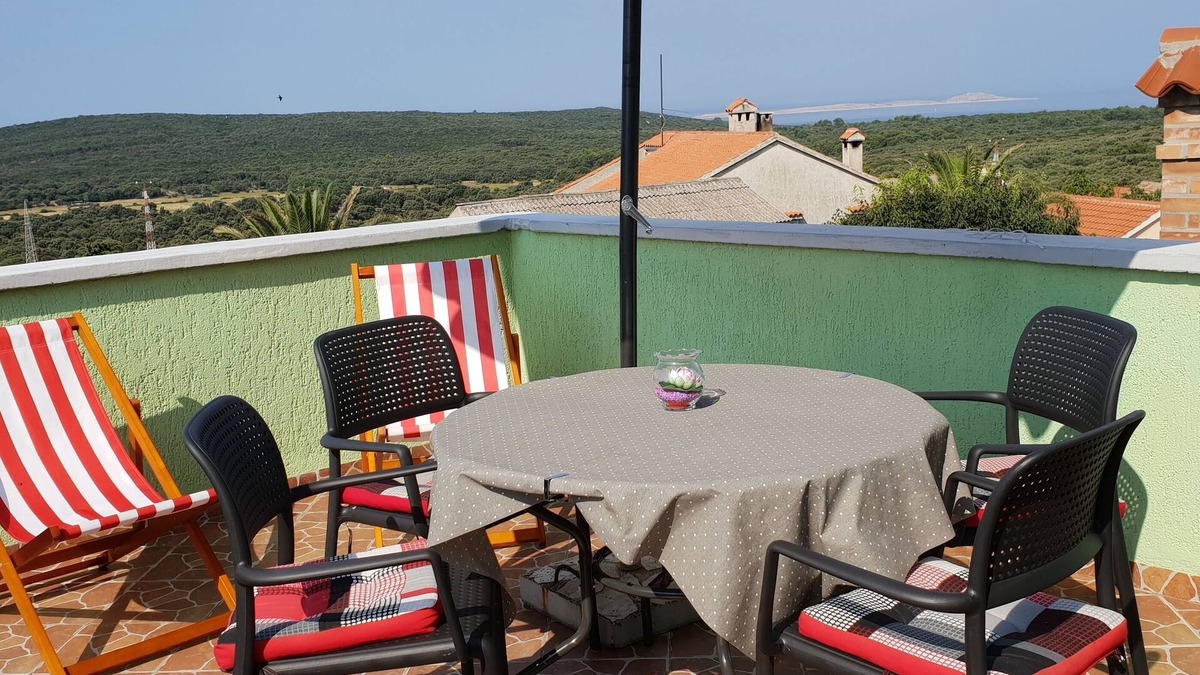 Cunski Apartment | Studio flat with terrace and sea view Ćunski, Lošinj (AS-7951-a)