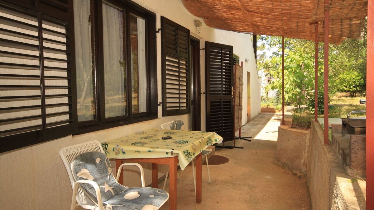 Artatore Apartment | Studio flat with terrace Artatore, Lošinj (AS-8007-a)