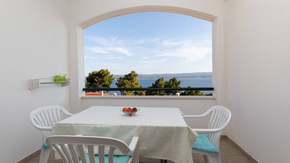 Medici Apartment | Studio flat with terrace and sea view Medići, Omiš (AS-1046-b)