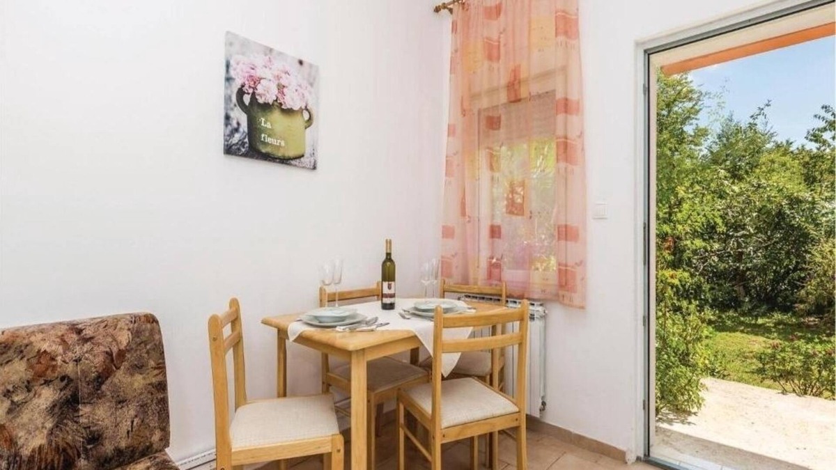 Sarsoni Apartment | Studio flat with terrace Rijeka (AS-15932-a)
