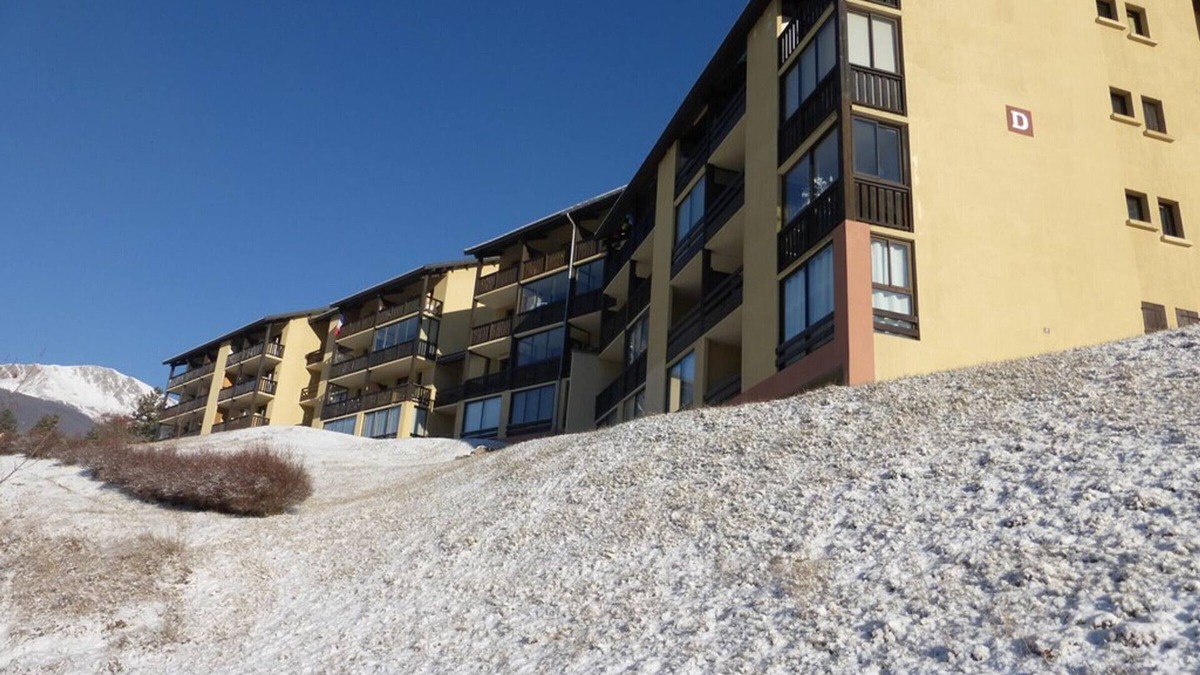 Barcelonnette Apartment | Studio for 2 with ski box, Barcelonnette
