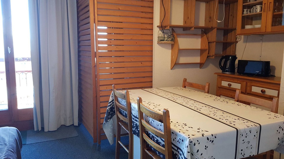 Arc-2000 Apartment | Studio for 4 in Arcs 2000 near ice rink, pets allowed