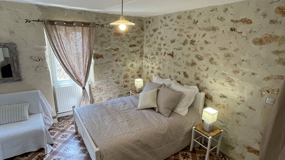 Parignargues Apartment | Studio