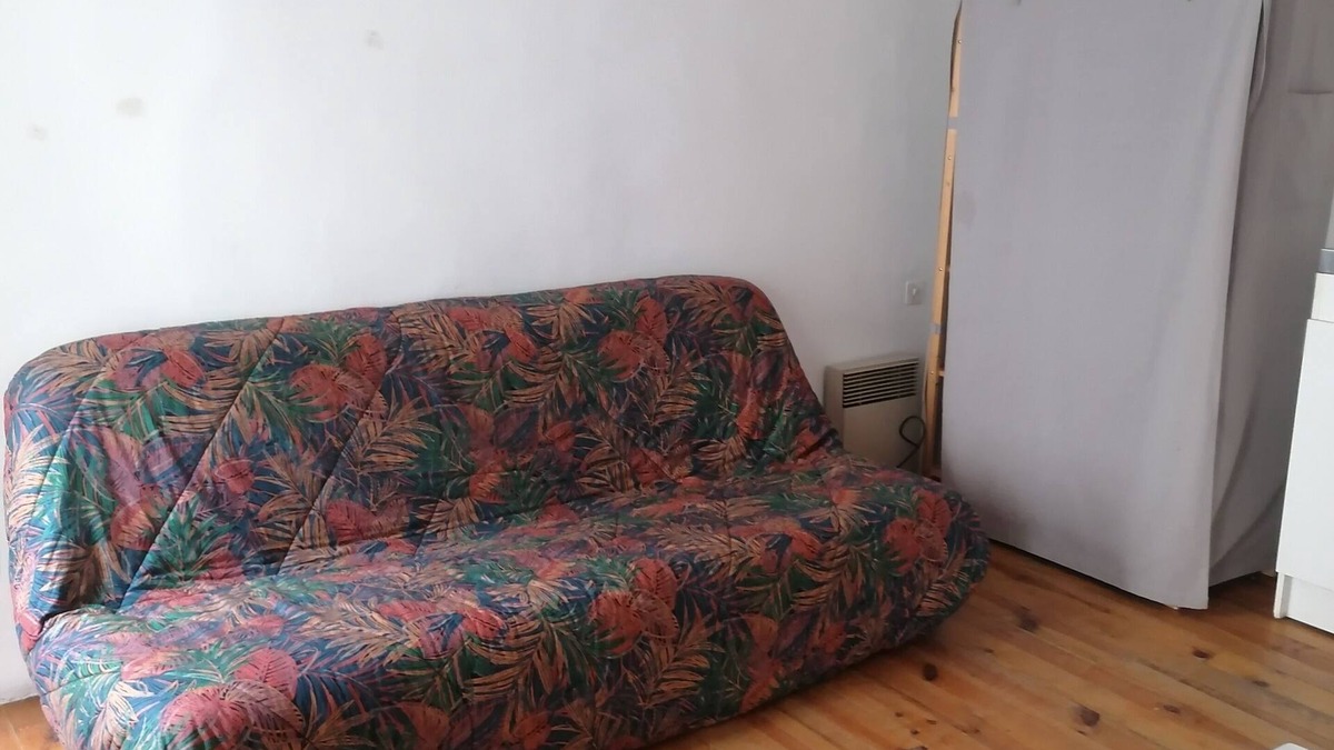 Prats-de-Mollo-la-Preste Apartment | Studio close to all amenities - swimming pool, shops, restaurant.