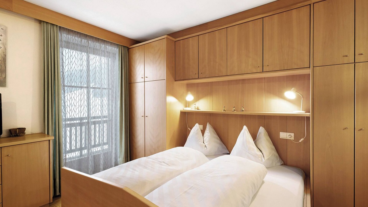 Valle San Silvestro Apartment | Studio 'Frühling' with Mountain View, Shared Garden and Wi-Fi
