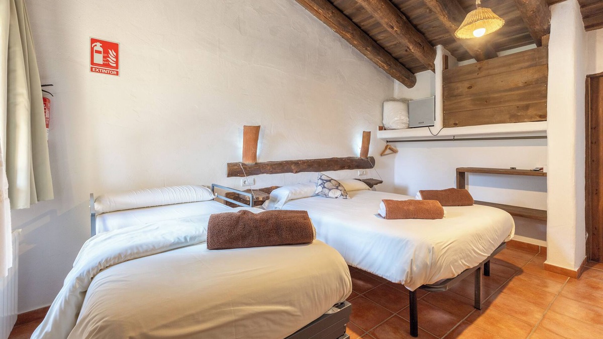 Santo Tome del Puerto Apartment | Studio 'Gato' with Mountain View and Private Garden