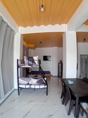 San Fernando Apartment | Studio hall unit 1