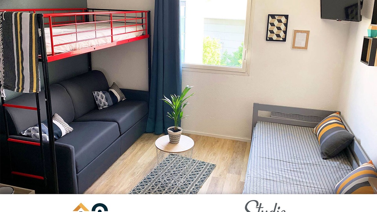 Chasseneuil-du-Poitou Apartment | Studio Hipster - Futuroscope location 8 min walk