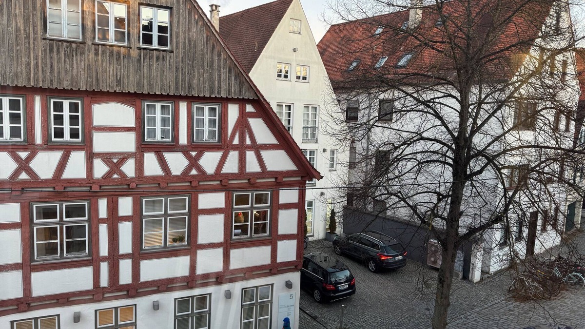 Neu-Ulm Apartment | Studio 'Historisches Fischerviertel' with Wi-Fi