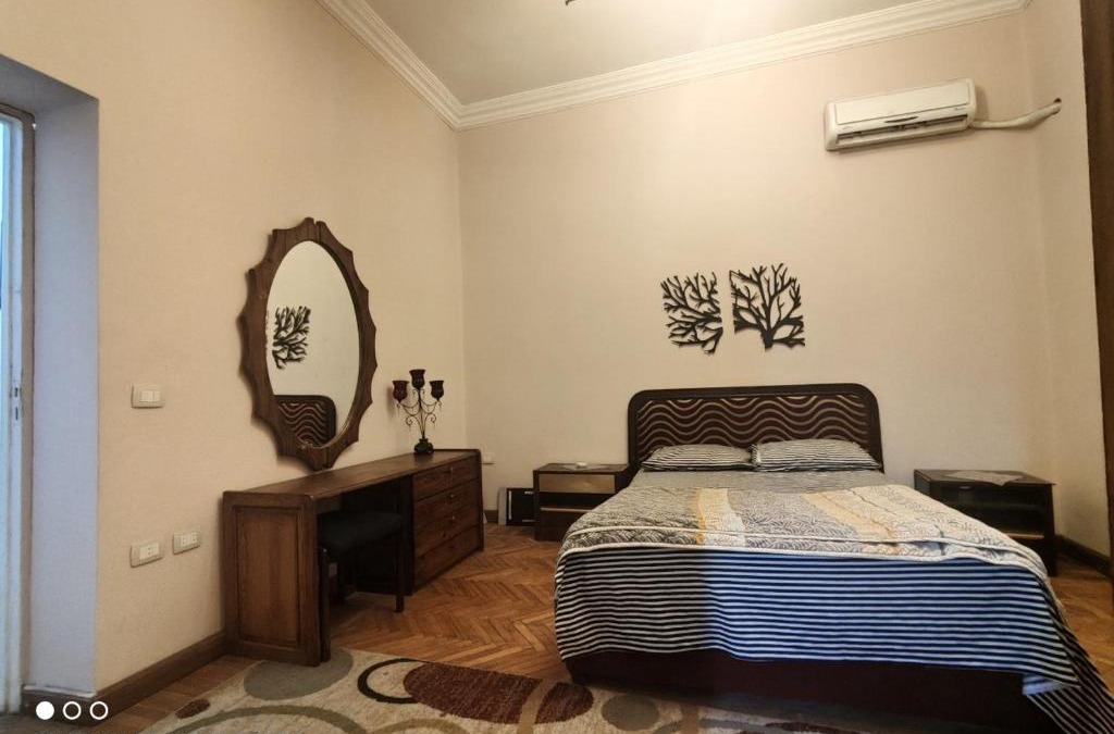 Al-Basatin Apartment | Studio in a classy and quiet location with private entrance