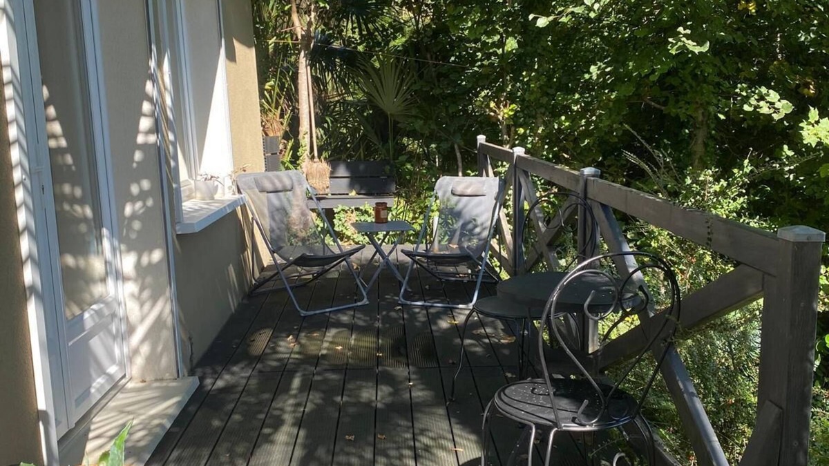 Bagneres-de-Bigorre Apartment | Studio in a bucolic setting, mountain view, terrace and fireplace