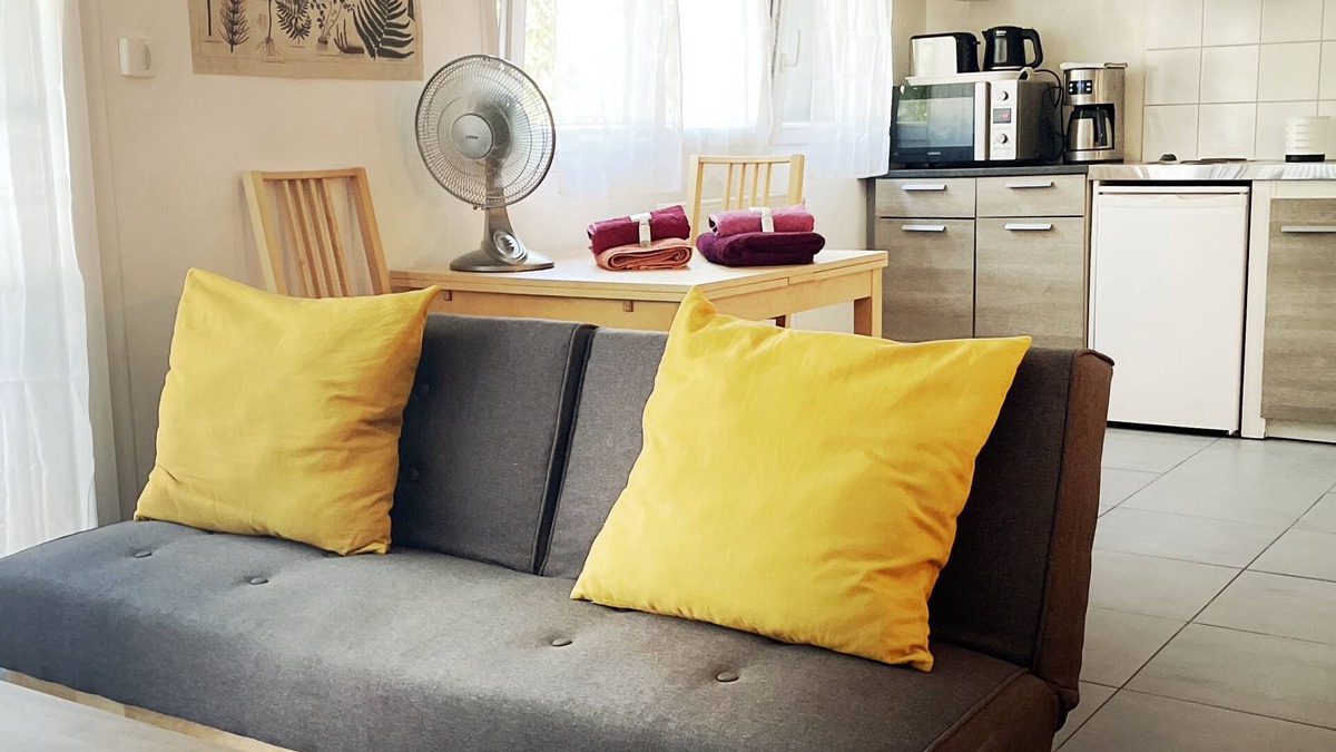 Metz-Tessy Apartment | Studio in Annecy with private parking. Explore the region and visit the town!