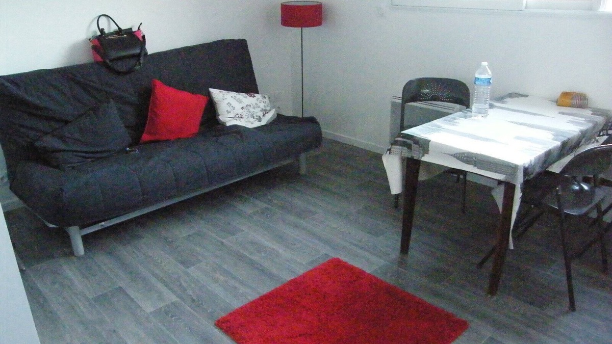 Langueux Apartment | Studio in Baie de St Brieuc