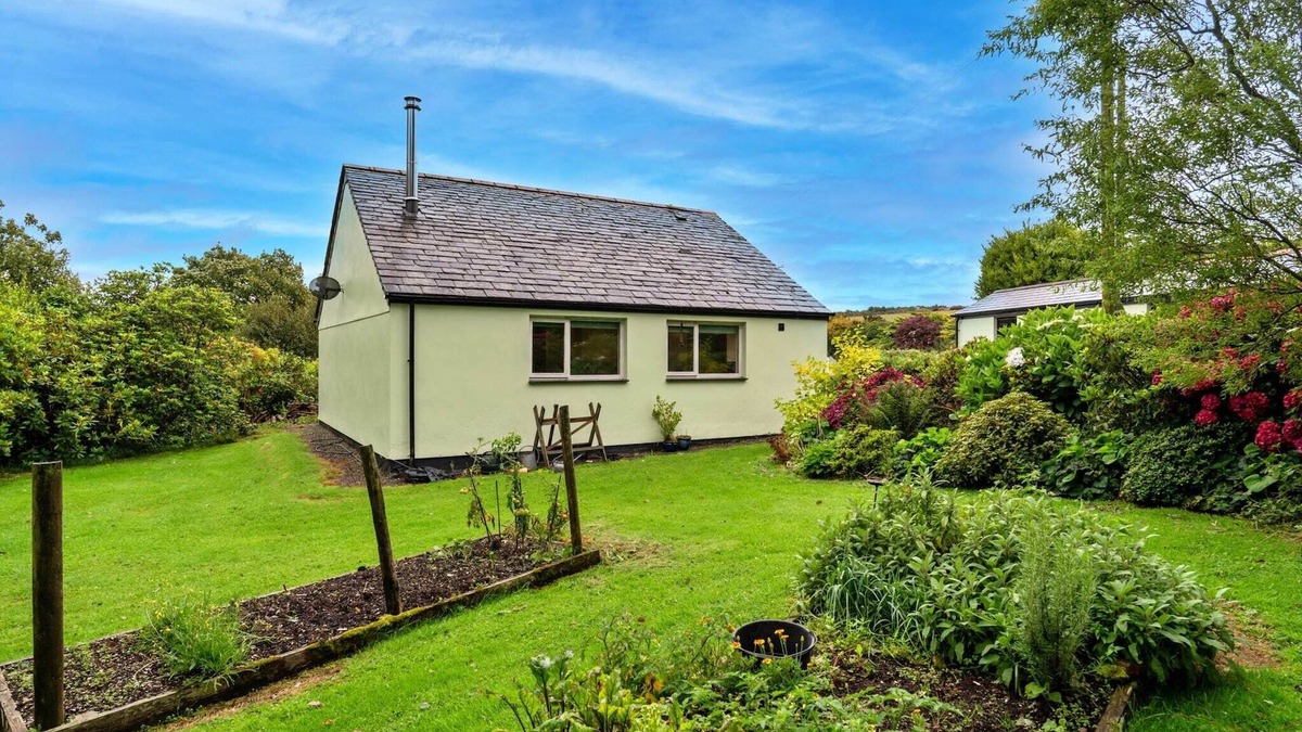 Boscastle Ski Chalet | Studio in Cornwall near Tintagel Castle