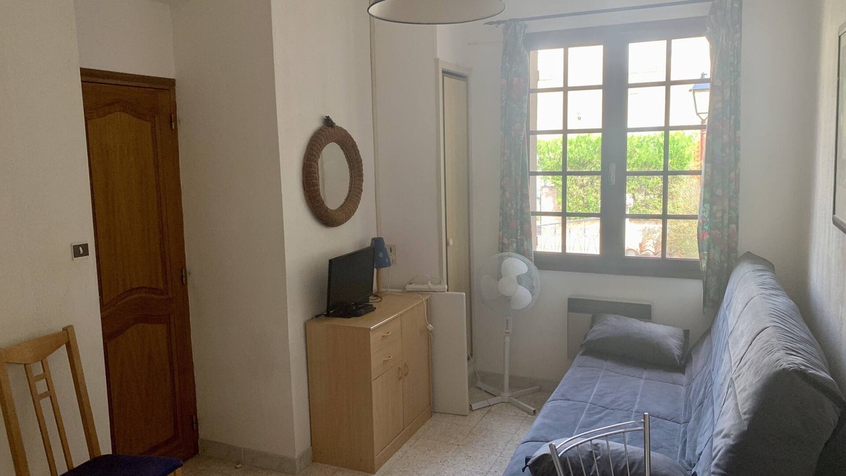 Les Salles-sur-Verdon Apartment | Studio in the heart of the village ideal for couples