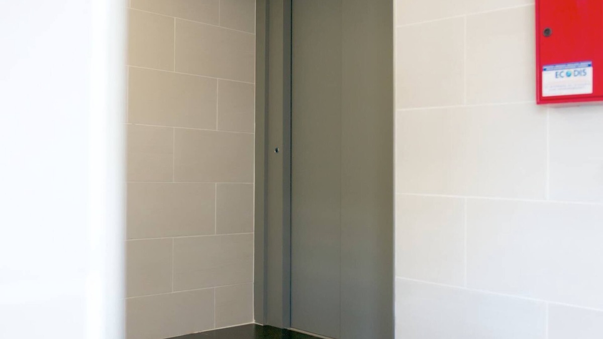 Pirae Apartment | Studio in Pirae for two adults and two children