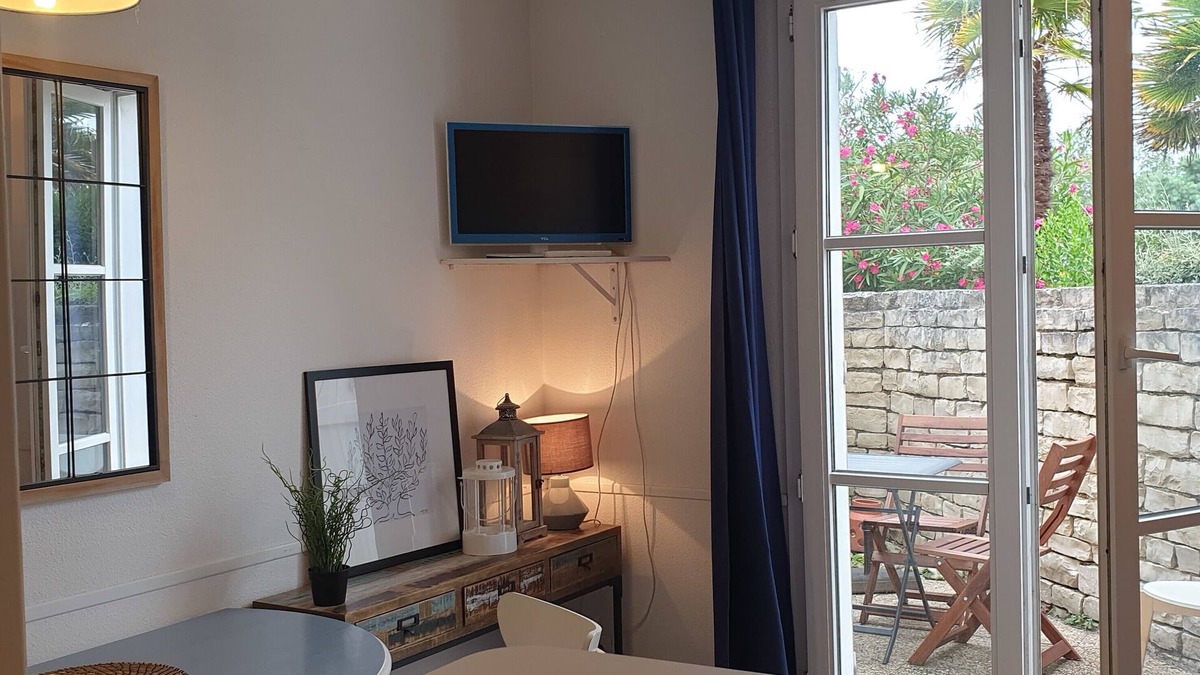 La Couarde-sur-Mer Apartment | Studio In Residence With Pool And Parking