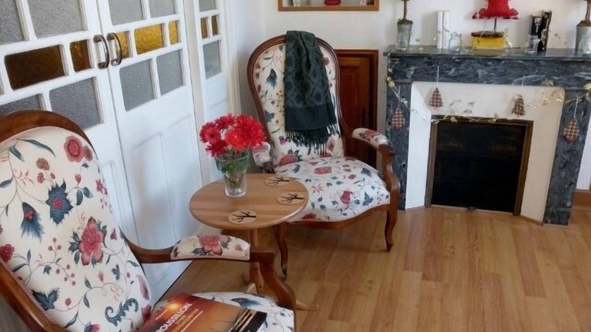 Maureillas-Las-Illas Apartment | Studio in the Pyrenees: mountain biking, hiking and Catalan culture.