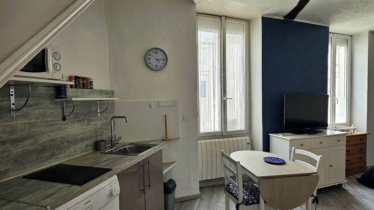 Saujon Apartment | Studio in the center of SAUJON