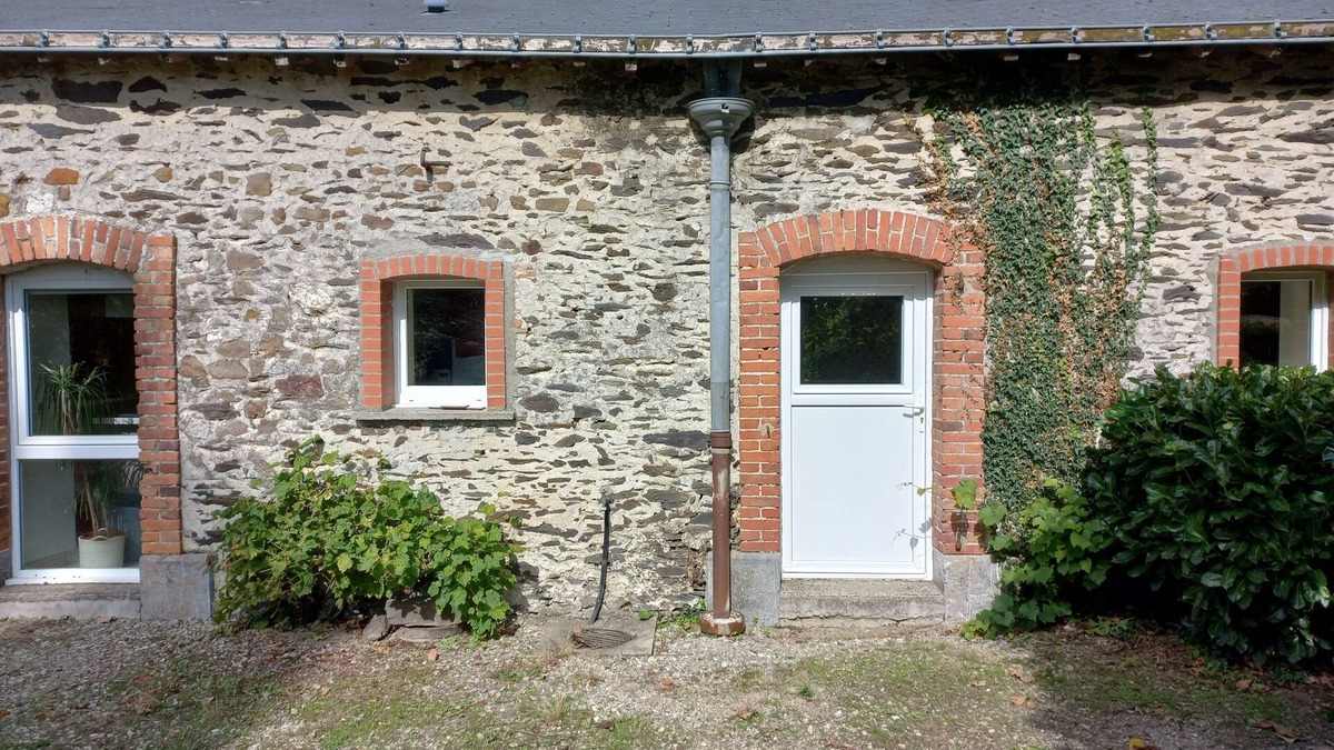 Bazougers Apartment | Studio in the countryside 15 min from Laval
