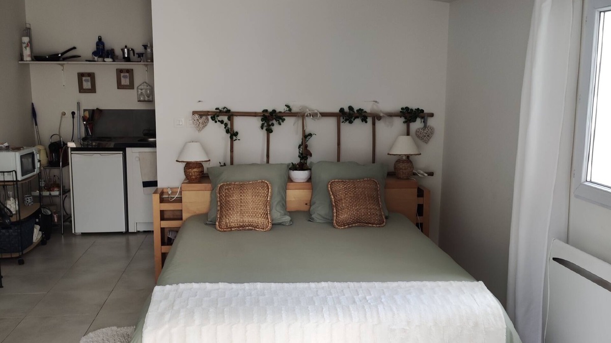 Aiguelongue Apartment | Studio ind. in villa Castelnau center, pkg free ext, near cl. du Parc.