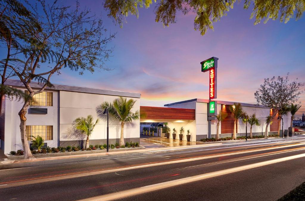 Downey Hotel | Studio Inn & Suites at Promenade Downey