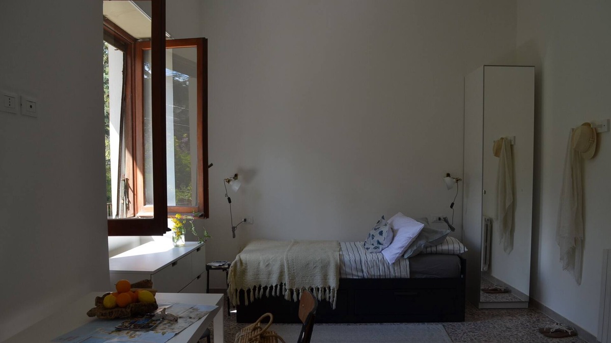 Nulvi Villa | Studio inserito in villa ristrutturata , yoga incluso, 20 min dalla spiaggia!